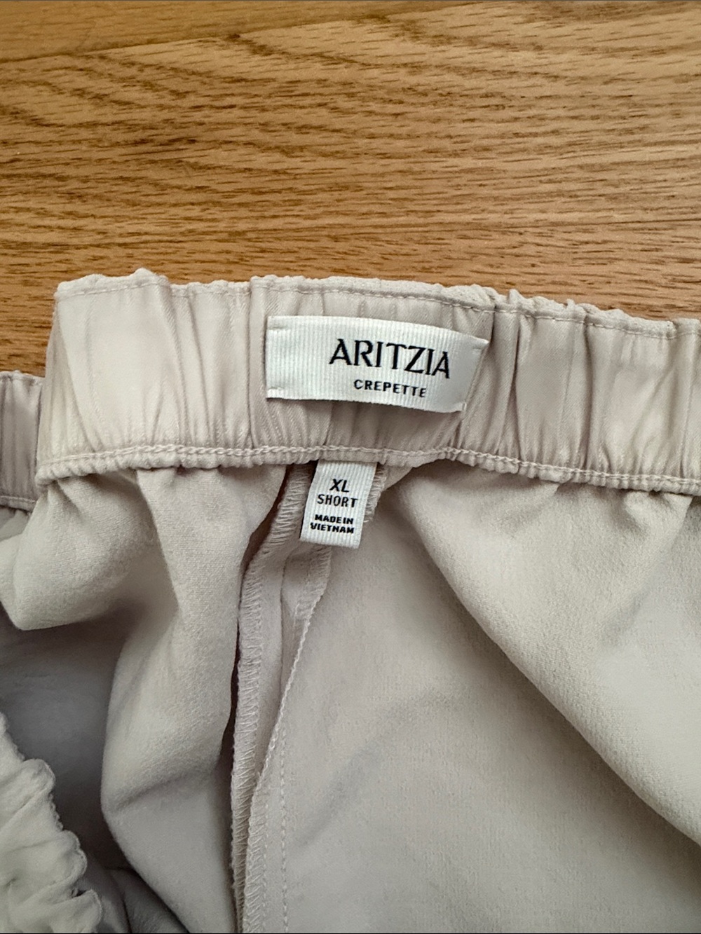 Aritzia Lodge Pant - Picture 3 of 3